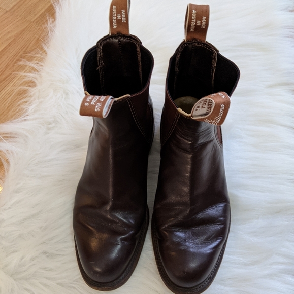 R.M Williams Chelsea Boots - Picture 2 of 16
